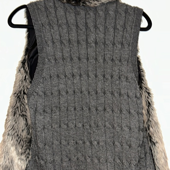Maurice’s fur vest NWT - Picture 4 of 4